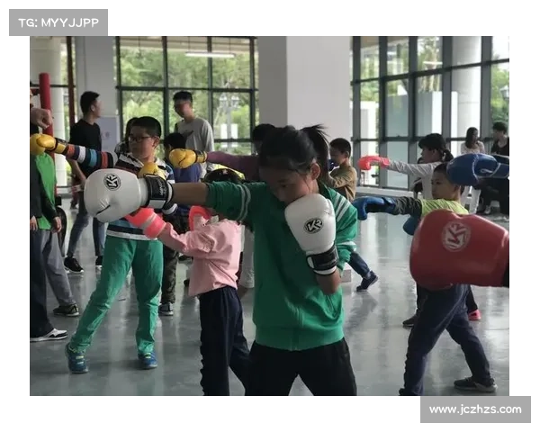 小拳王们的奋斗历程与拳击比赛中的成长启示分析